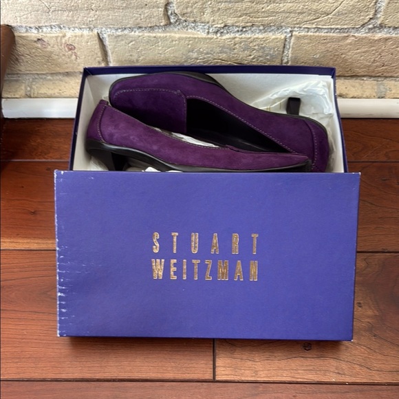 New Stuart Weitzman Purple Suede Heels - Picture 2 of 4